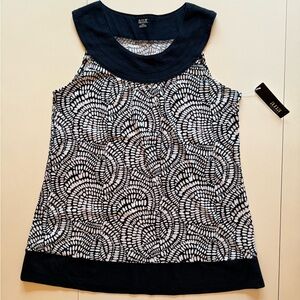 a.n.a Black and White Print Top